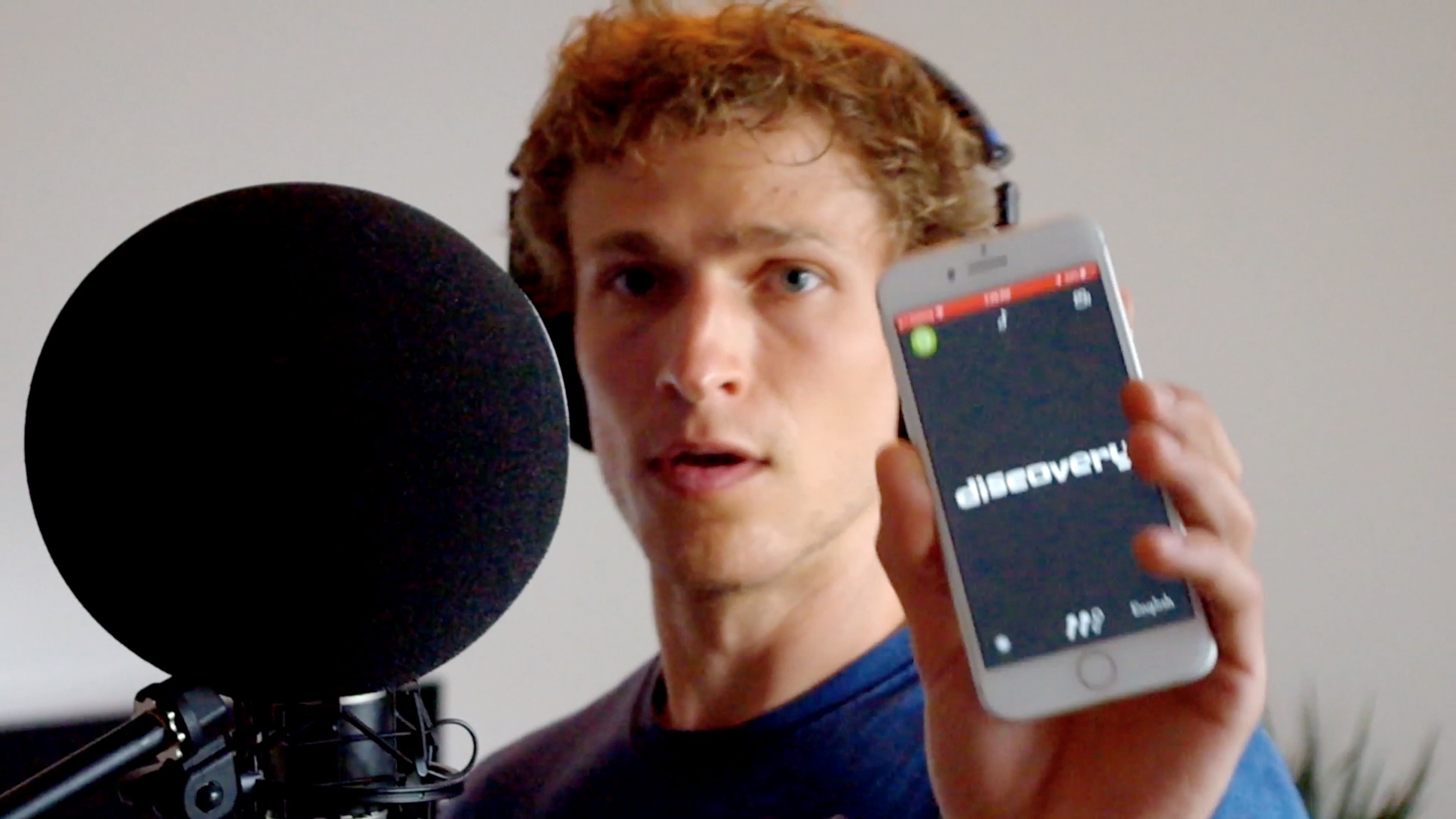 Video: Freestyling with a random word generator | Dylan Hand